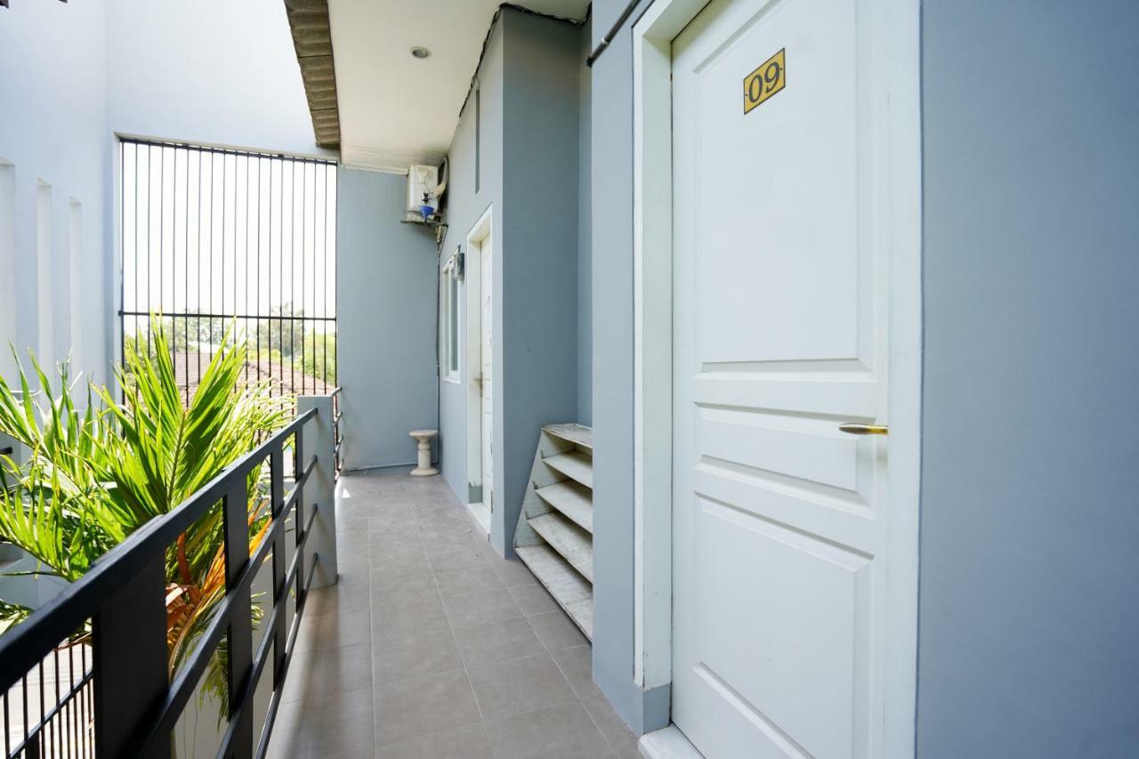 Oyo 1316 Mentari Family Homestay Probolinggo Exterior foto